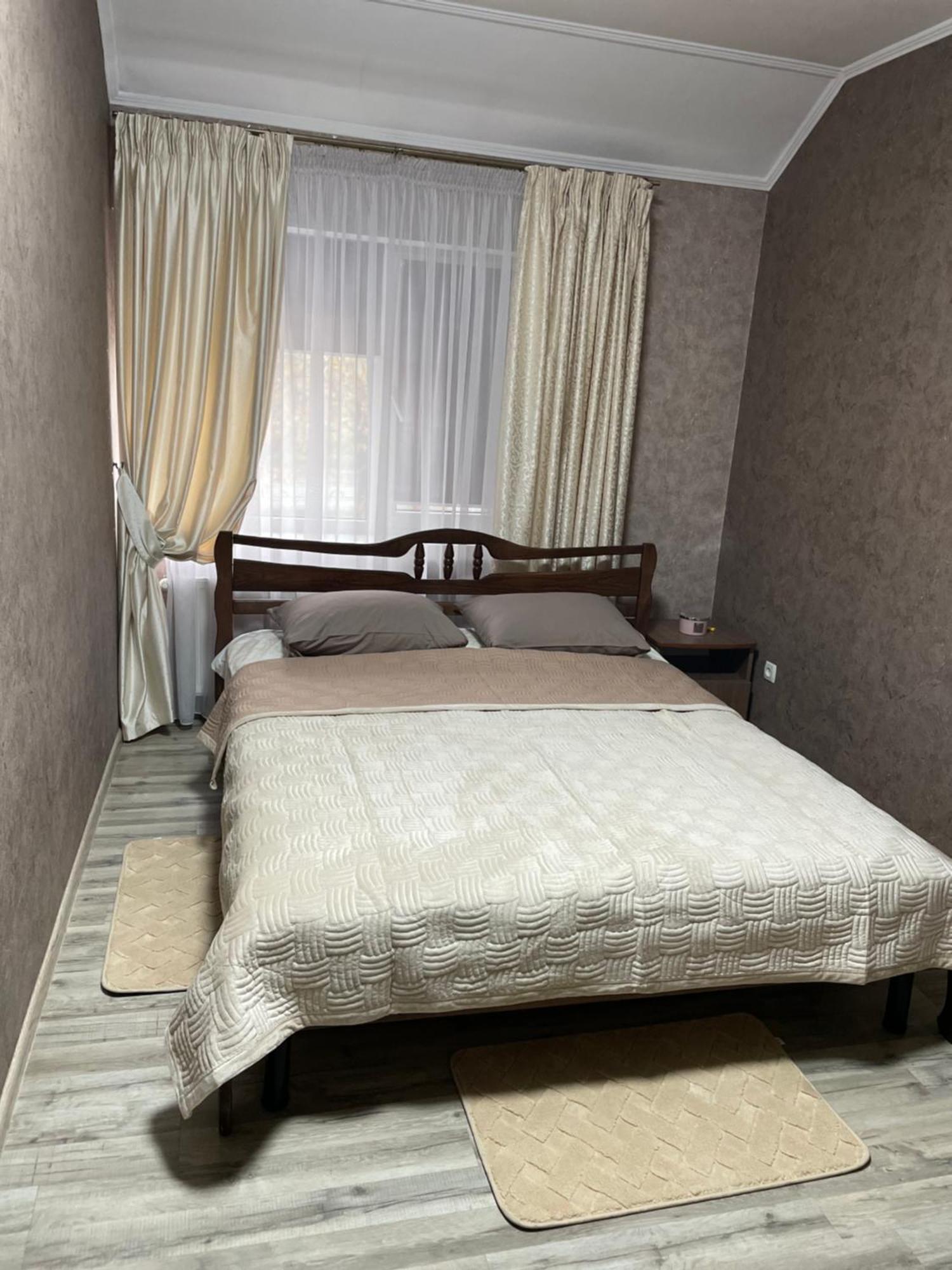 Best House Луцьк Екстер'єр фото