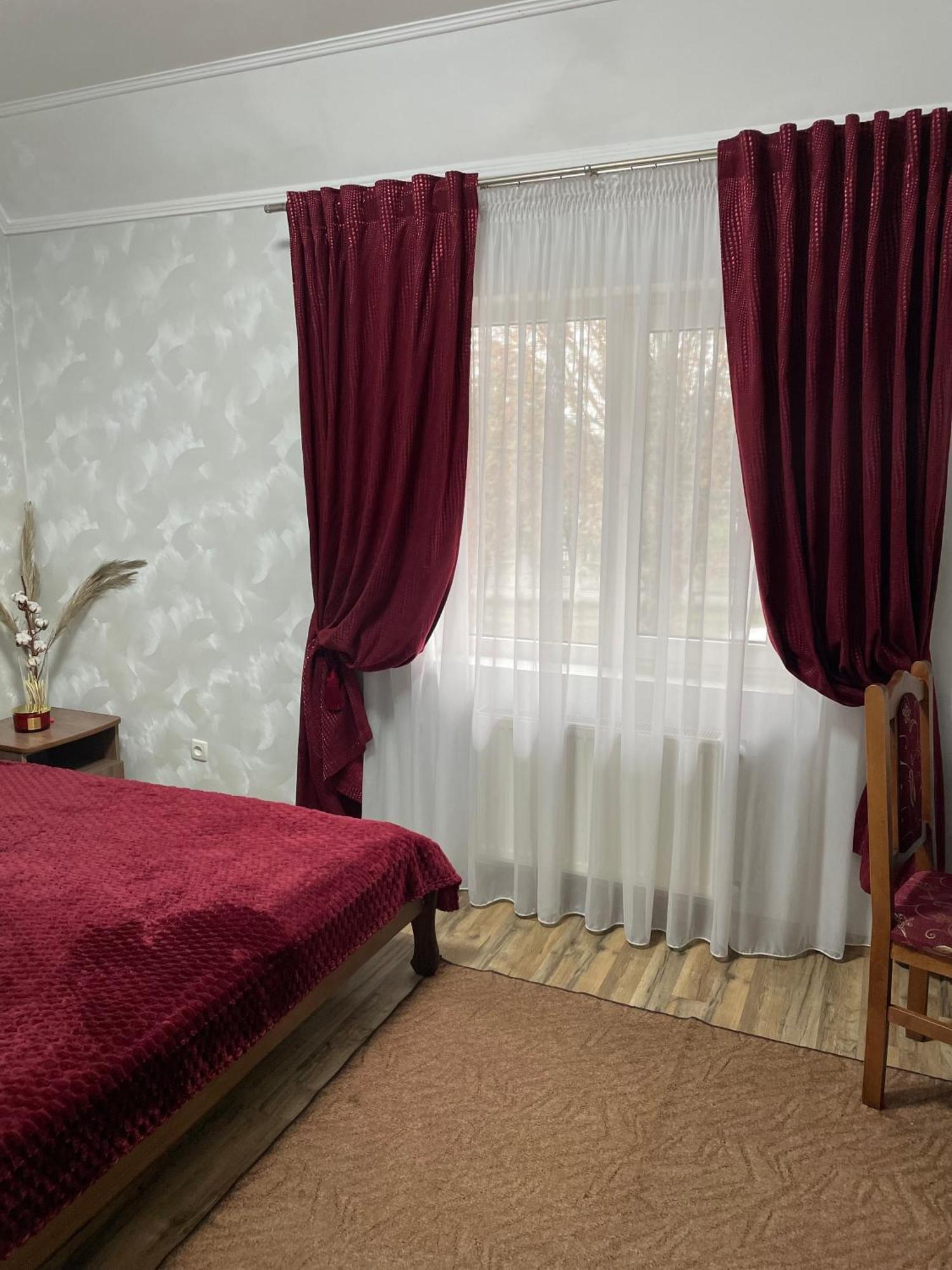 Best House Луцьк Екстер'єр фото